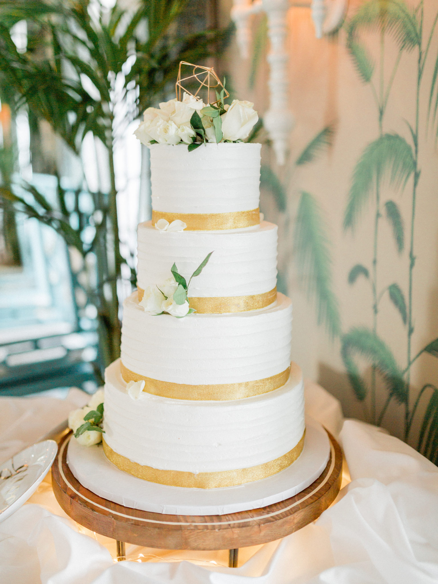 white and gold 4 tier wedding cake, wedding cake ideas